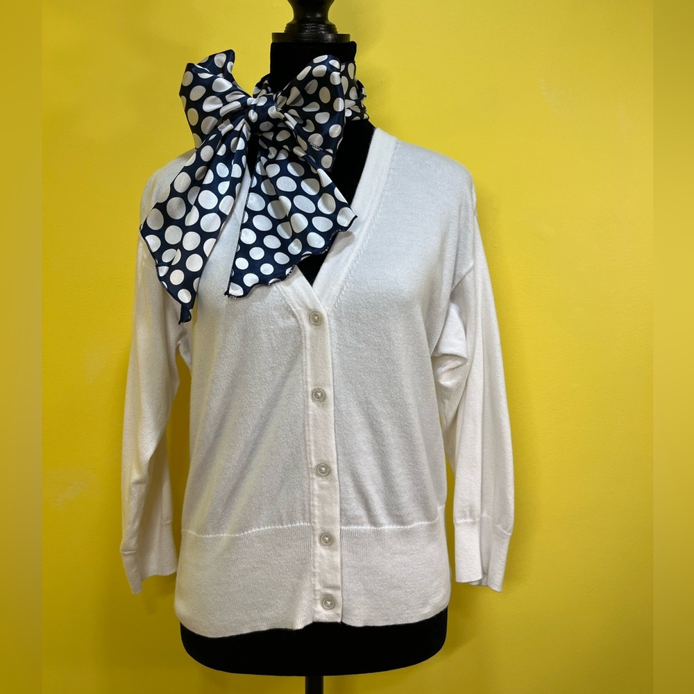 Van Heusen White Cardigan Size Small